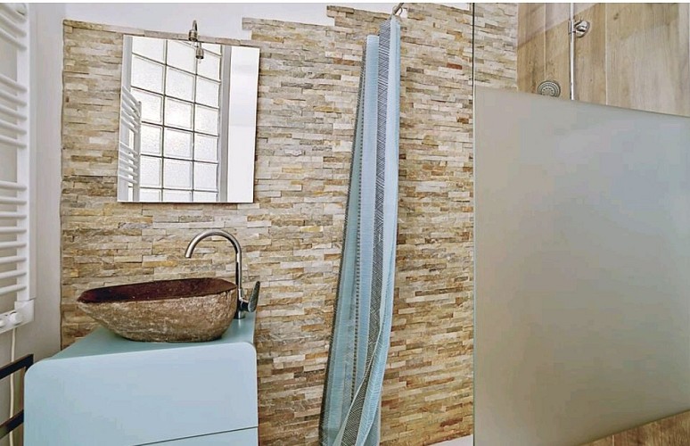 Screenshot_20210921-104805_Airbnb