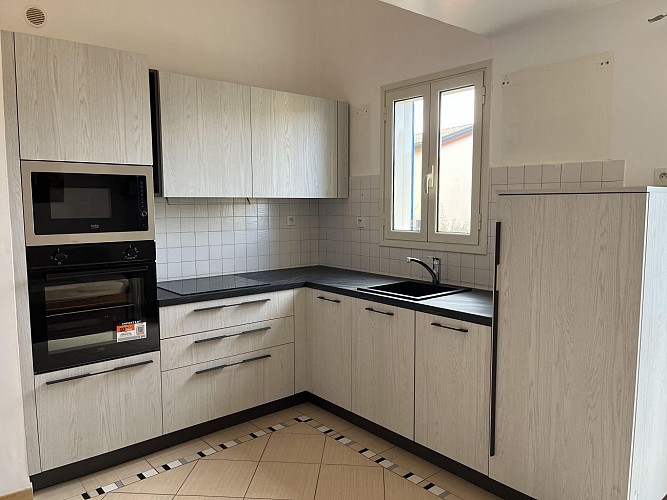 La Cuisine neuve de l'appartement de Grave Bertrand