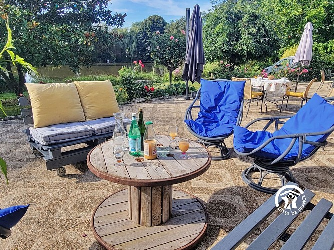 LA HAIE PEAU DE LOUP, JUSQU'À 5 PERSONNES