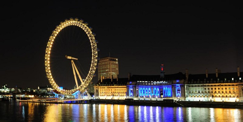 Bustour in London bei Nacht