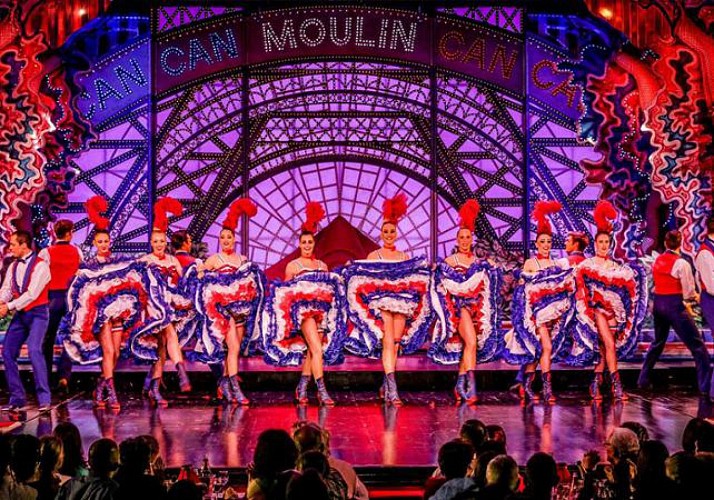 Abendessen und Vorstellung im Moulin Rouge