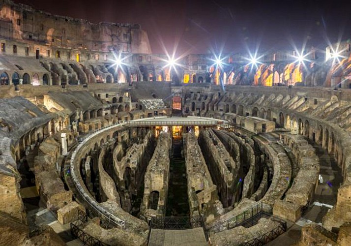 Visita nocturna guiada del Coliseo - Entrada preferente