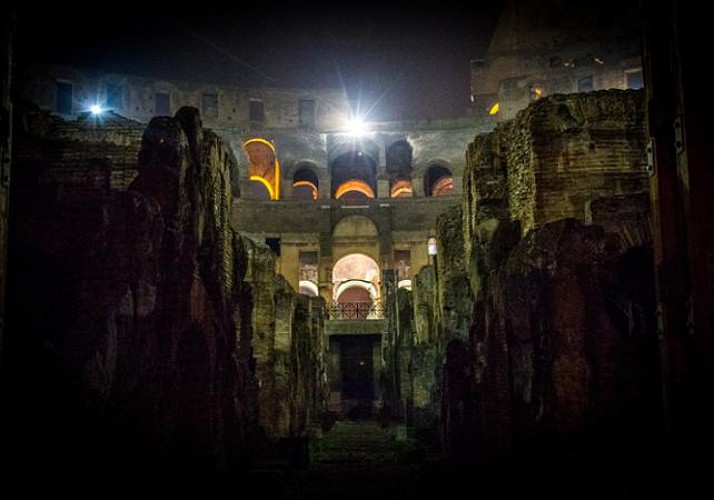 Visita nocturna guiada del Coliseo - Entrada preferente