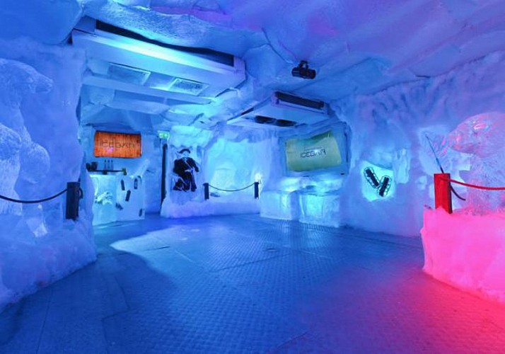 Admission to the X-Cold Icebar + 3 Drinks