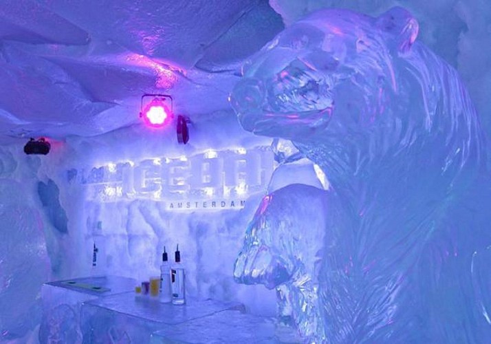 Admission to the X-Cold Icebar + 3 Drinks