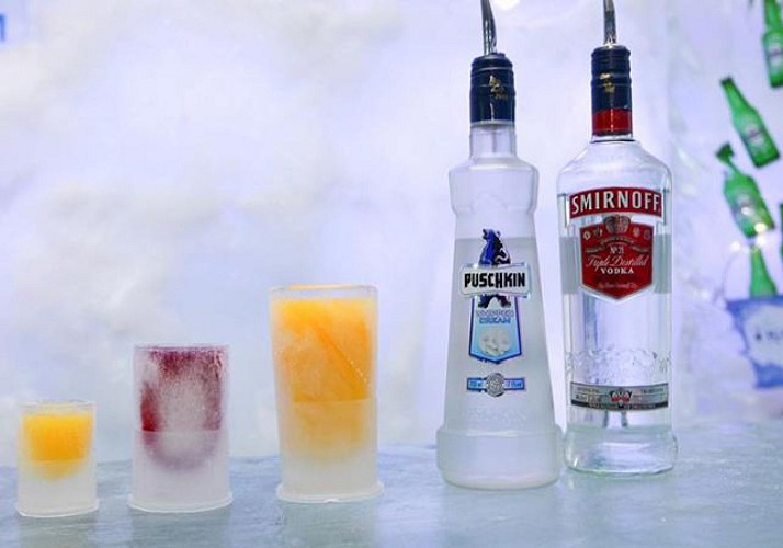 Admission to the X-Cold Icebar + 3 Drinks