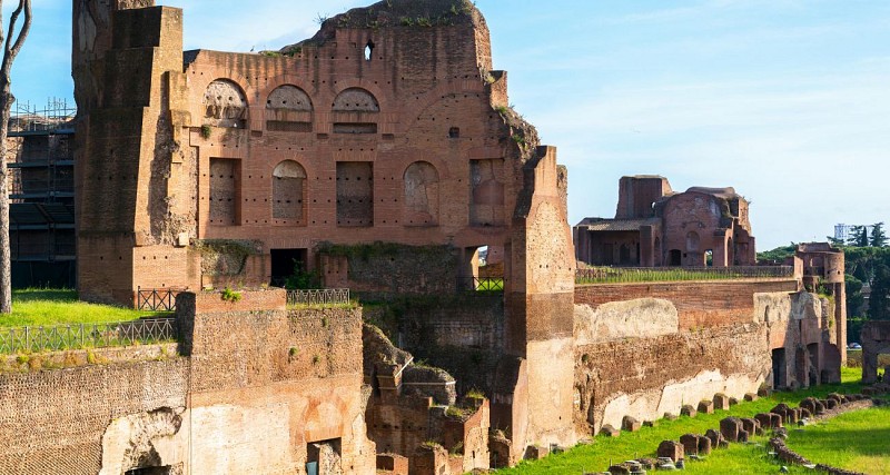 Führung durch die unterirdischen Gänge des antiken Roms: Stadion des Domitian und Trevi-Brunnen