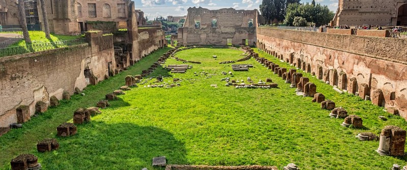 Visite guidée des souterrains de la Rome antique : Stade de Domitien et Fontaine de Trévi