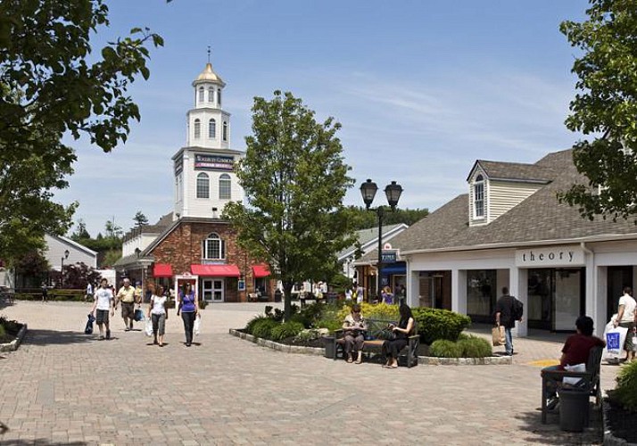 Shoppingtag in den Woodbury Common Premium Outlets