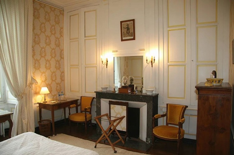 chambre jaune 2v2