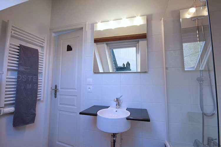 Un beau jour ou peut-être une nuit_SALLE_DE_BAIN