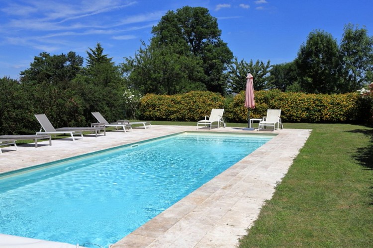 Piscine -les Oliviers- Nouans-les-Fontaines Loches vale de Loire 2024