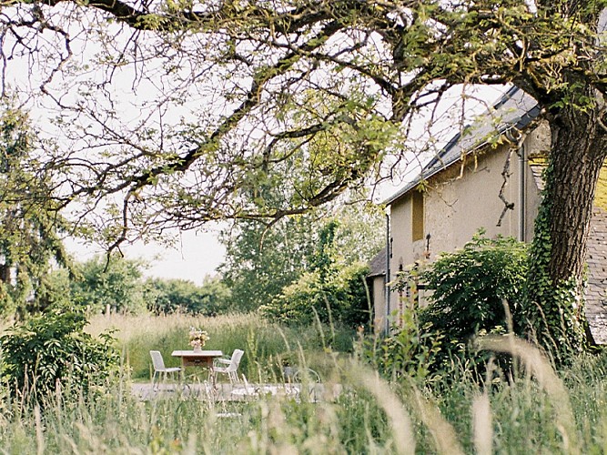 Maison le détour, une maison de campagne au milieu des prairies