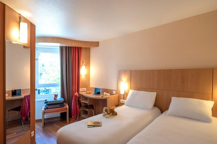 Ibis tours centre