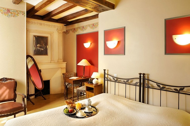 Chambre double standard 7 h+¦tel restaurant MANOIR DE LA GIRAUDIERE CHINON