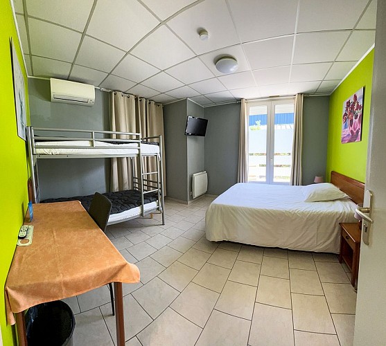 BEAUMONT EN VERON - LE PETIT LOGIS -Préto Bruno 21042033 (9)