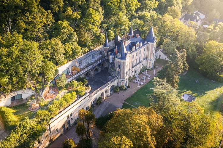 Chateau de Perreux