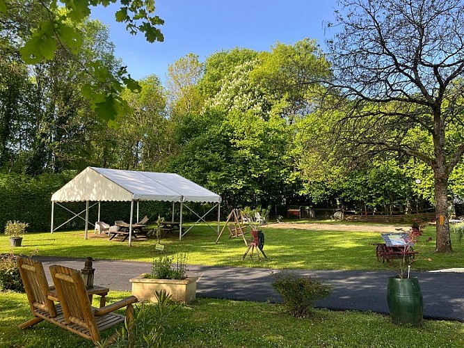 Camping Le Bec de Cisse - Vouvray, Val de Loire, France.