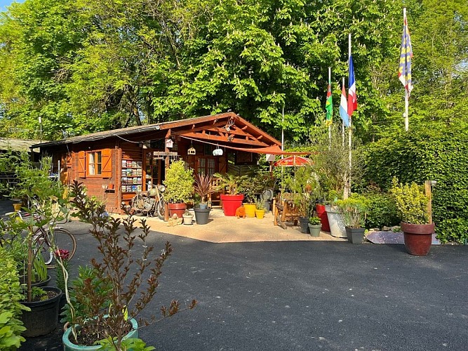 Camping Le Bec de Cisse - Vouvray, Val de Loire, France.