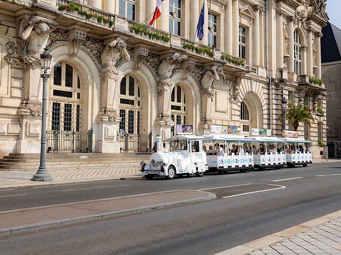 Petit-Train-de-Tours_Credit_Maemotion photographe (2)
