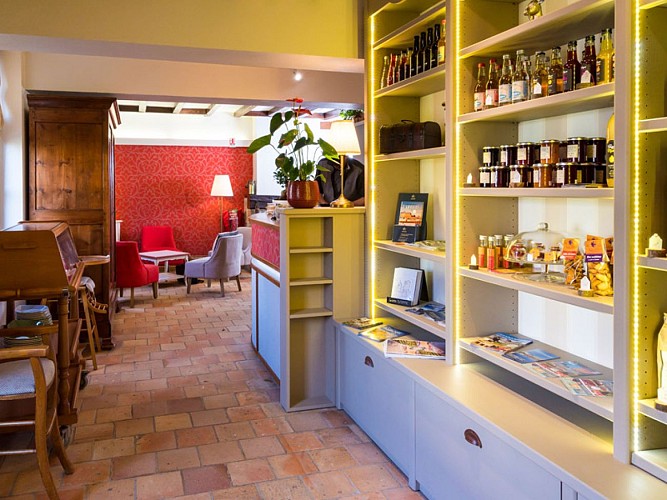 Restaurant Liberté - L'épicerie de produits locaux et maison.