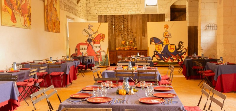 Table des fées-SalleToison d'Or©ChateauduRivau