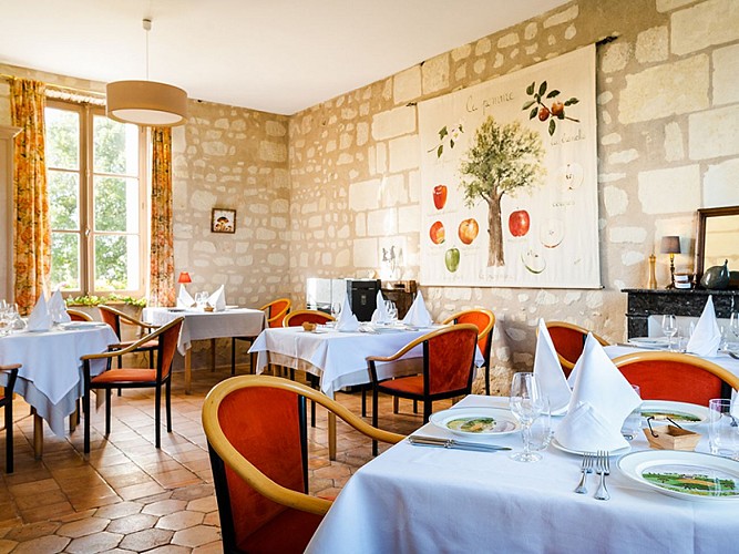 Restaurant Vincent Cuisinier de Campagne - Coteaux-sur-Loire, France.