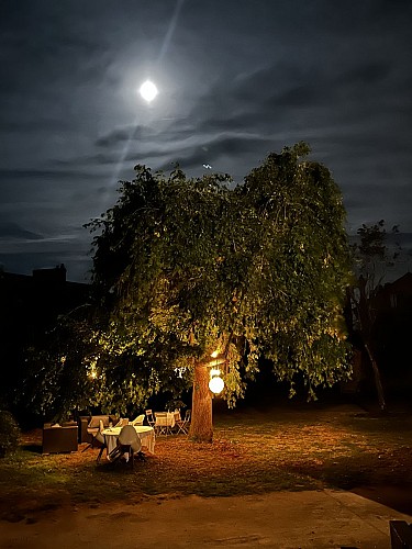 La Demeure d'Euphrosine - Fresnay-sur-Sarthe - Parc clos la nuit