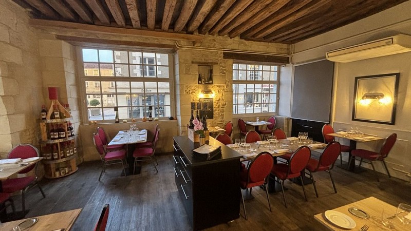 ACVL-Richelieu-Le-puit-doree-Hotel-restaurant--2-