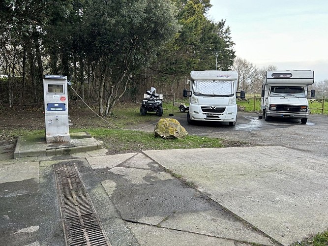 aire-camping-car-services-courseulles-parc-edit