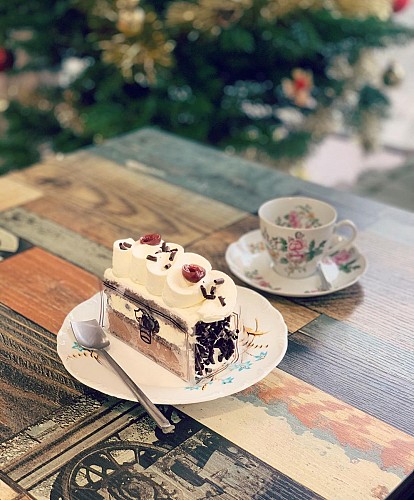 Aimie CakeHouse