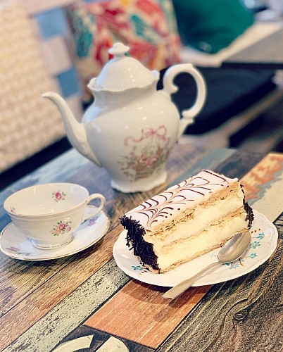 Aimie CakeHouse