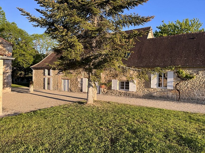 domaine-ecrin-lumiere-gites-campsegret-tourisme 2 2