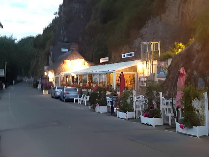 restaurant-Aux-Rochers-(2)