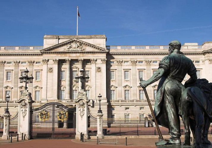 Besichtigung des Buckingham Palace und Vorführung der Wachablösung – Ticket „ohne Anstehen“