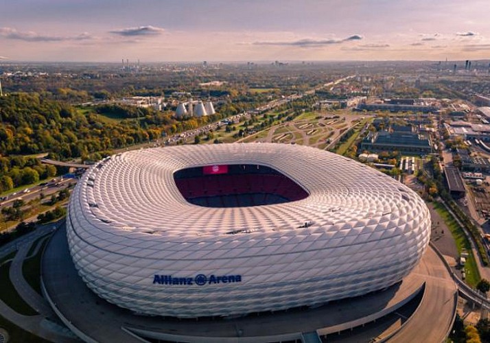 Visita del Allianz Arena, el estadio del FC Bayern Múnich y citytour en autobús