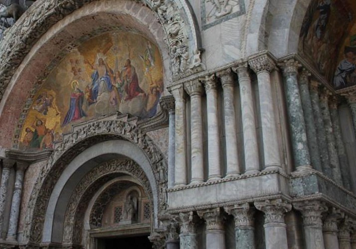 La "Venise Byzantine": Visite guidée de la ville à pied & de la Basilique Saint-Marc (billet coupe-file) - en Français