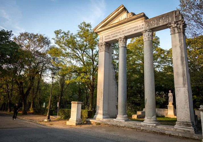 Visite guidée de la Villa Borghese, ses jardins et sa galerie – billet coupe-file