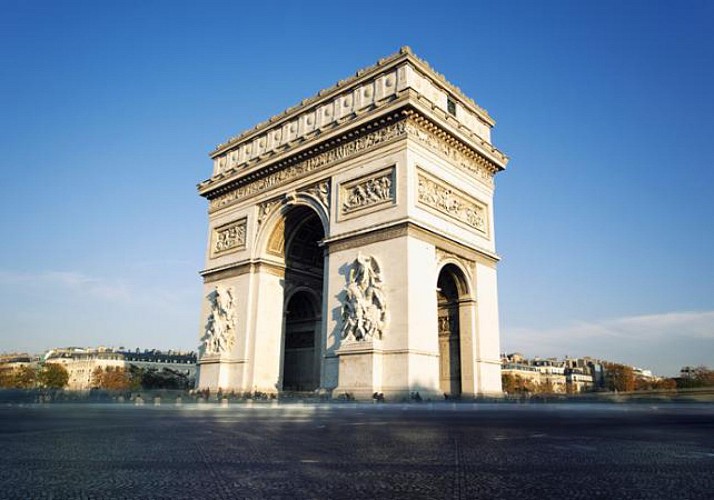 Paris Stadtrundfahrt per Bus und Bootstour auf der Seine