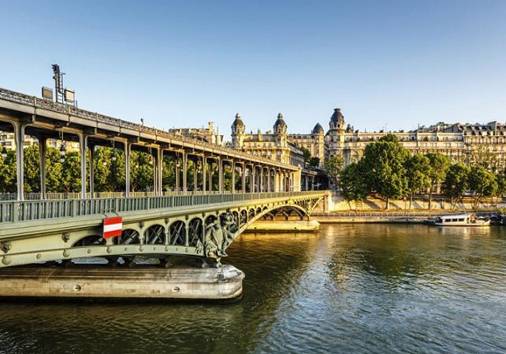 Tour de París en autobús y Crucero por el Sena