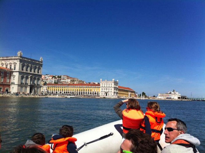 Cruise in Lisbon - 1 hour guided tour