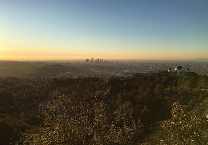 Caminata guiada de 6,4 km por las colinas de Hollywood durante la puesta de sol