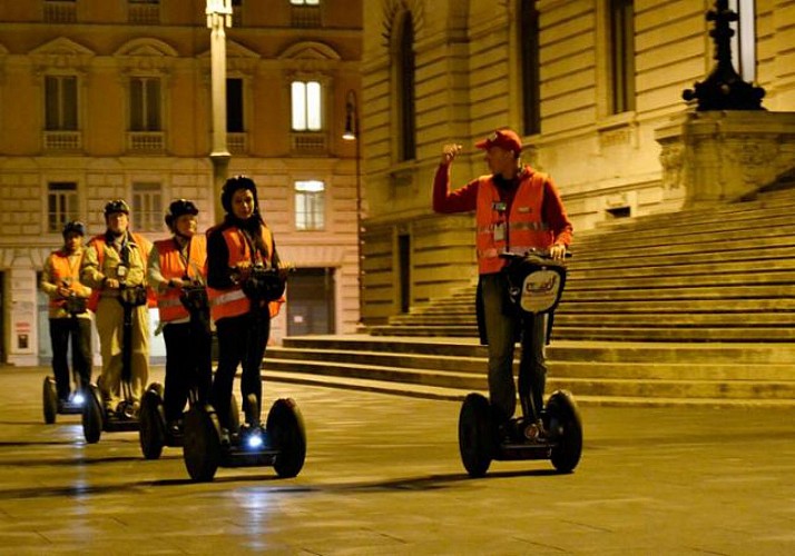 Besichtigung von Rom bei Nacht mit dem Segway