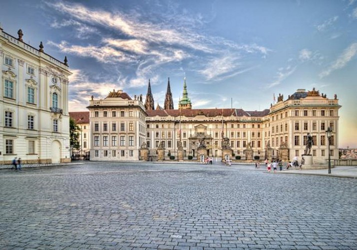 Prague City Pass: 30 Days to Discover the City's Top Attractions – Fast-track entry