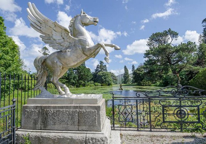 Excursion to the Southern Coast of Ireland and Tour of Glendalough and the Powerscourt Estate – Departing from Dublin