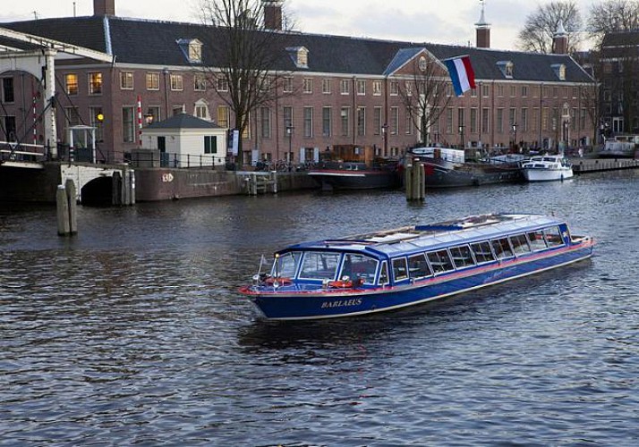 Ticket „ohne Schlange stehen“ für das Stedelijk Museum und Bootsfahrt auf den Kanälen Amsterdams