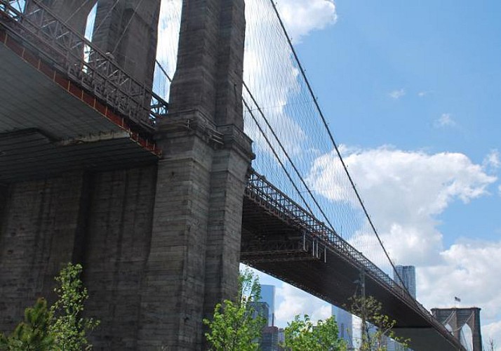 Guided Bike Tour of Brooklyn & Brooklyn Bridge in New York