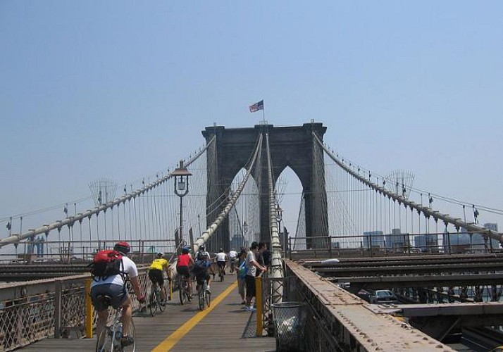 Guided Bike Tour of Brooklyn & Brooklyn Bridge in New York