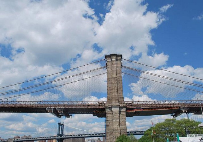 Guided Bike Tour of Brooklyn & Brooklyn Bridge in New York