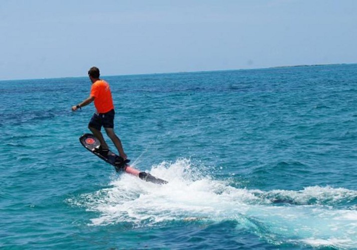 Jetpack & Flyboard Sessions with a Cruise in Miami Bay
